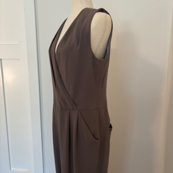 Slate & Willow Mocha Amanda Crepe Jumpsuit - Picture 4 of 6